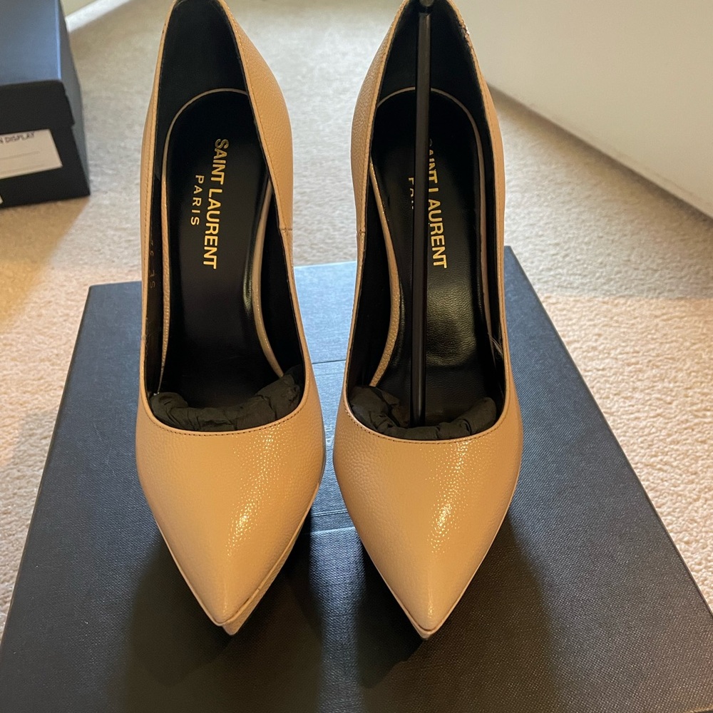 saint Laurent shoes 100% authentic or your money back.